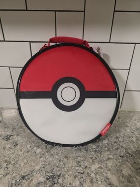 Thermos Poké Ball Round Lunch Box - Red & White- NEW